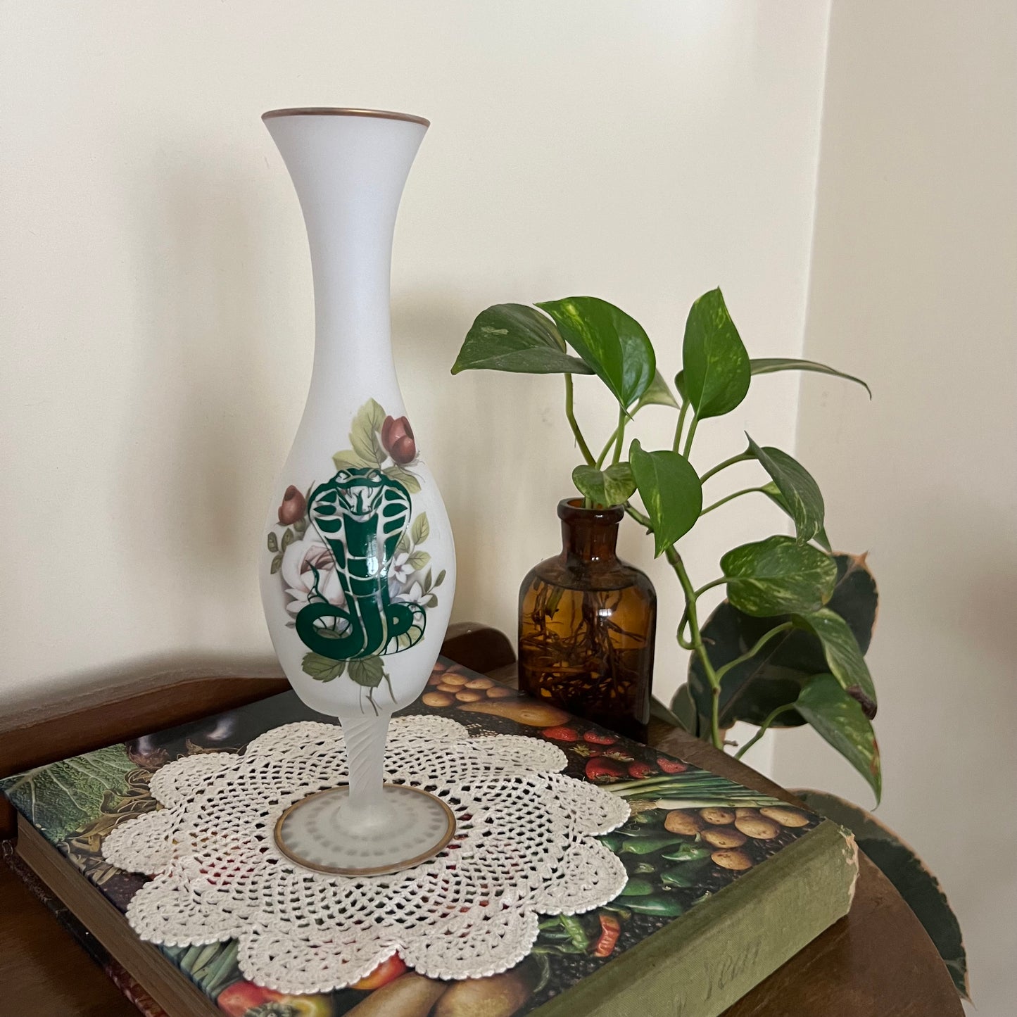 Vintage Floral Glass Vases - Romantic & Cobra