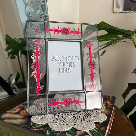 Barbed Wire Pressed Floral Leaded Frame